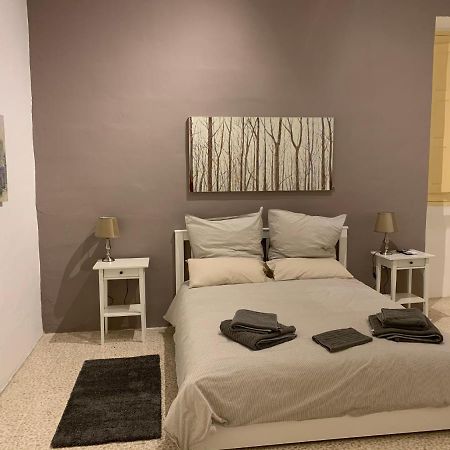 4 Bedroom Apartment In Sliema Near The Sea Extérieur photo