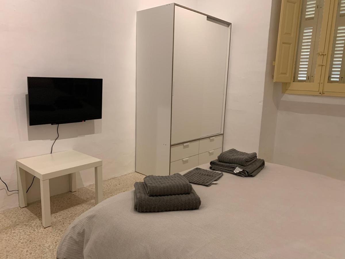 4 Bedroom Apartment In Sliema Near The Sea Extérieur photo